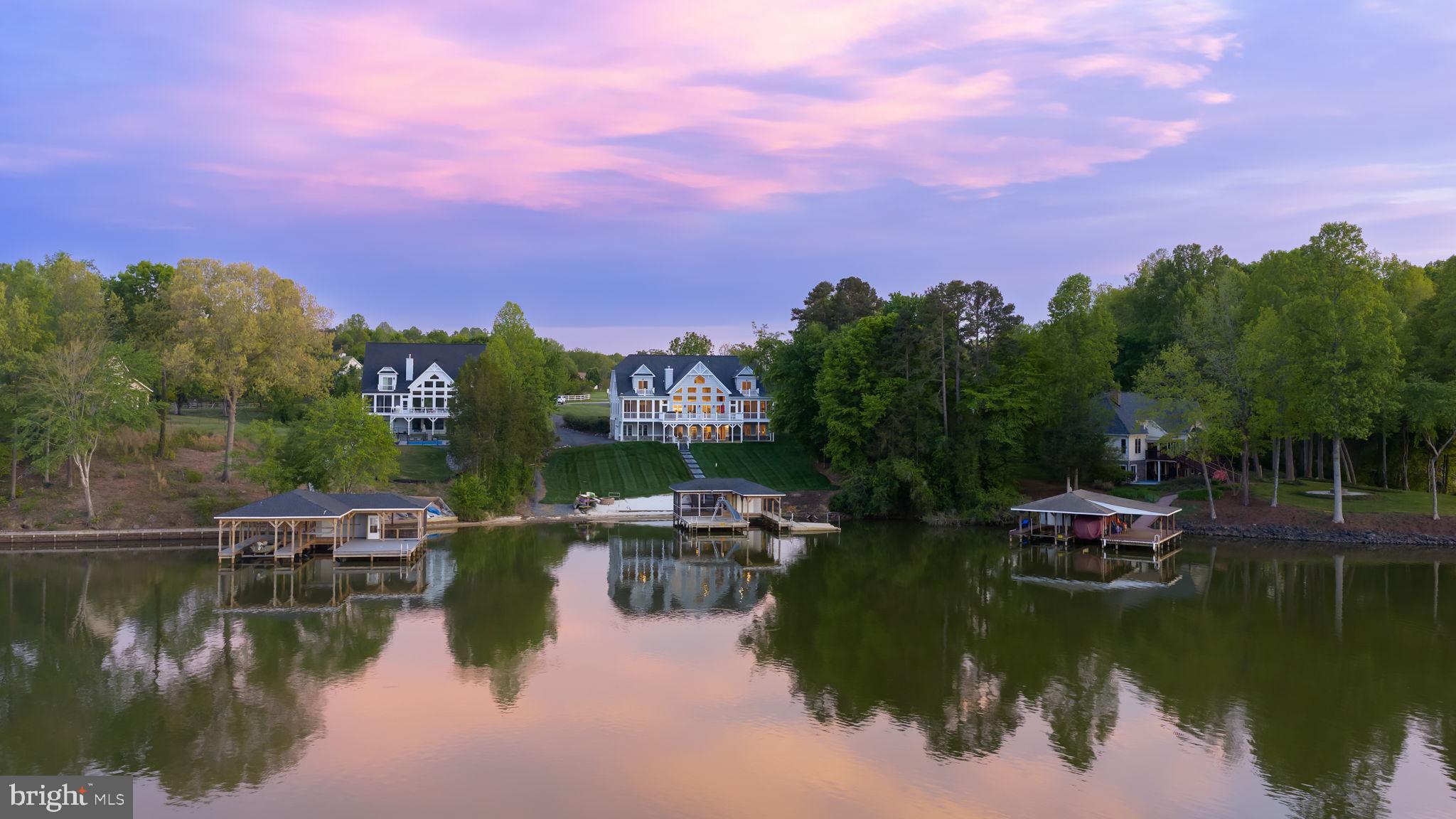 SUMMERVIEW POINT - Residential