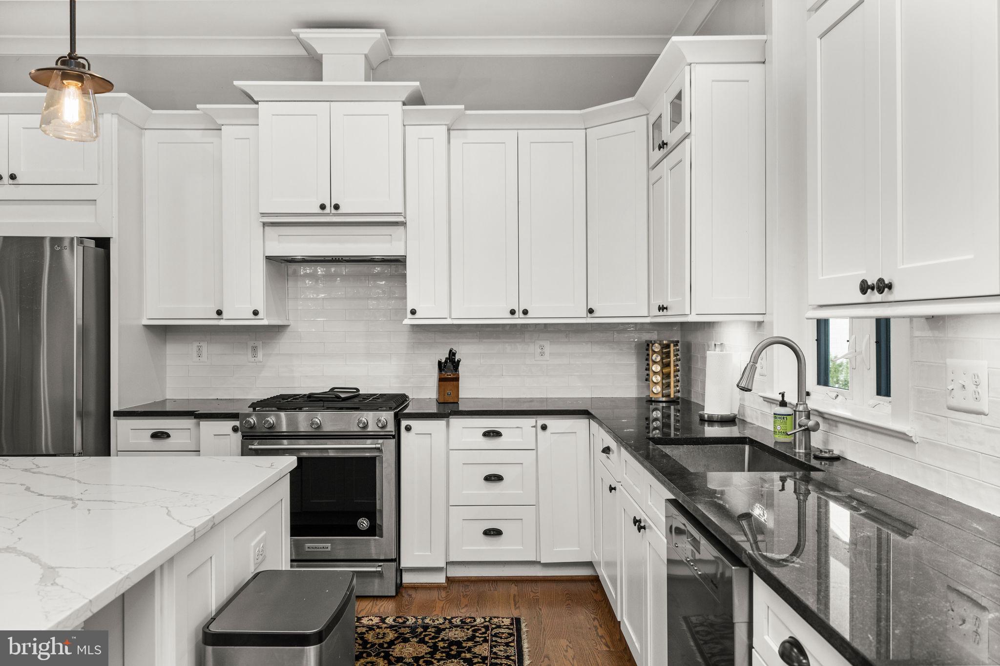 SUMMERVIEW POINT - Residential