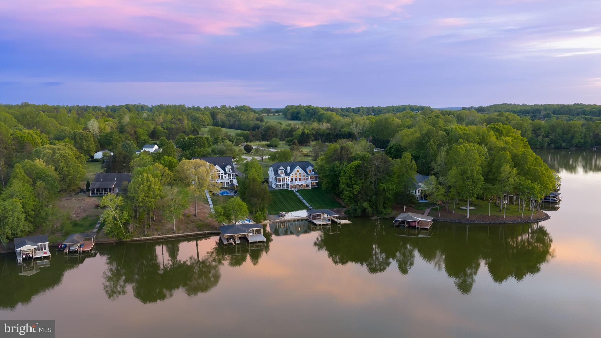 SUMMERVIEW POINT - Residential