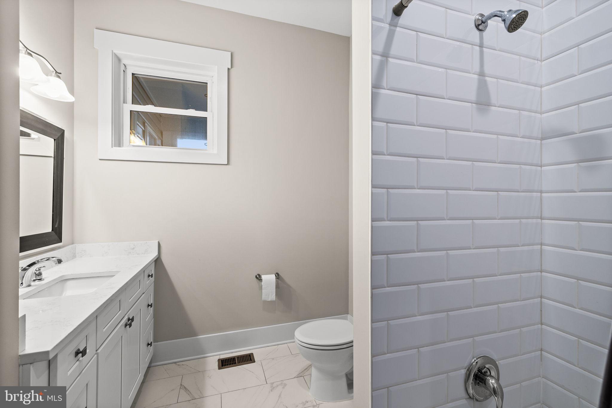 SUMMERVIEW POINT - Residential