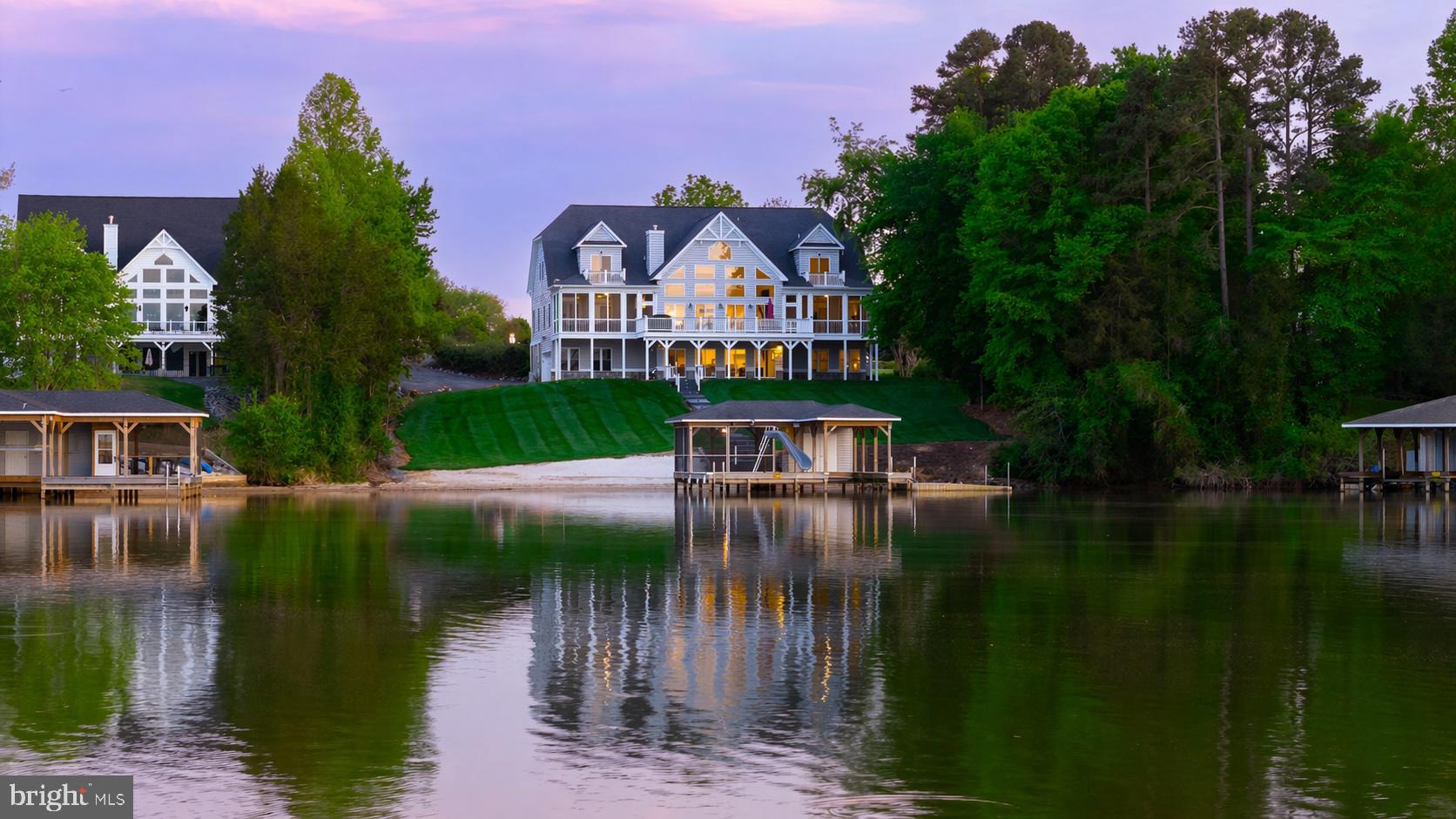 SUMMERVIEW POINT - Residential