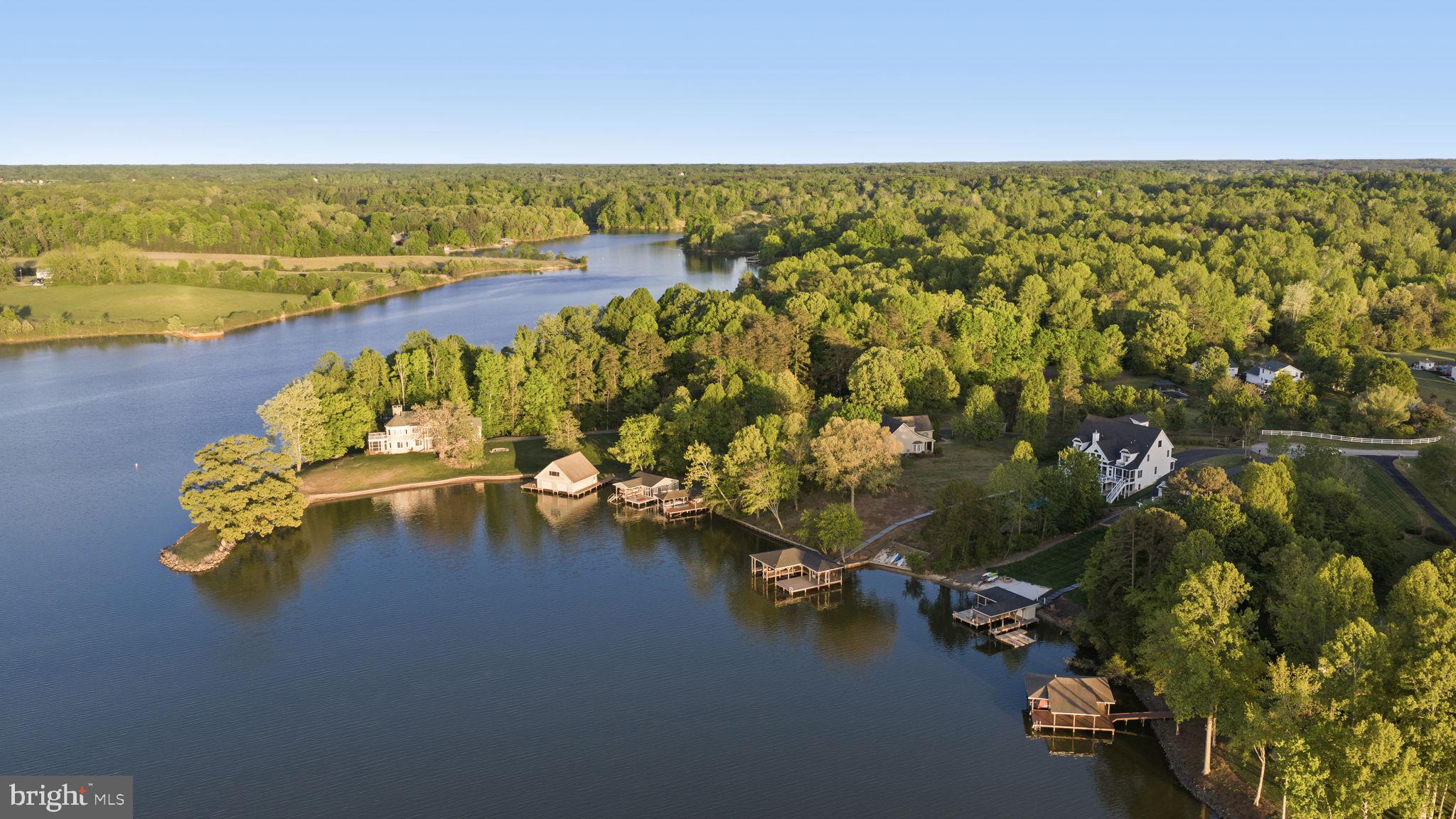 SUMMERVIEW POINT - Residential