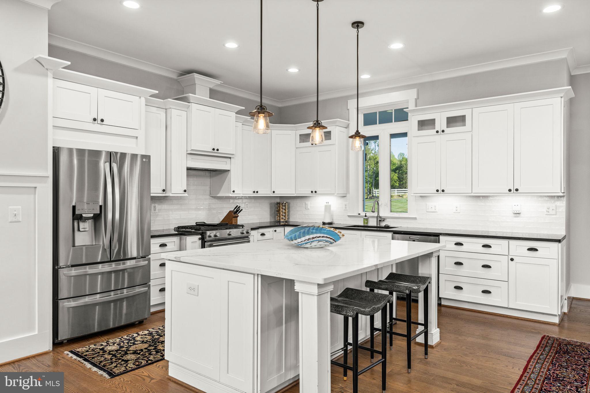 SUMMERVIEW POINT - Residential