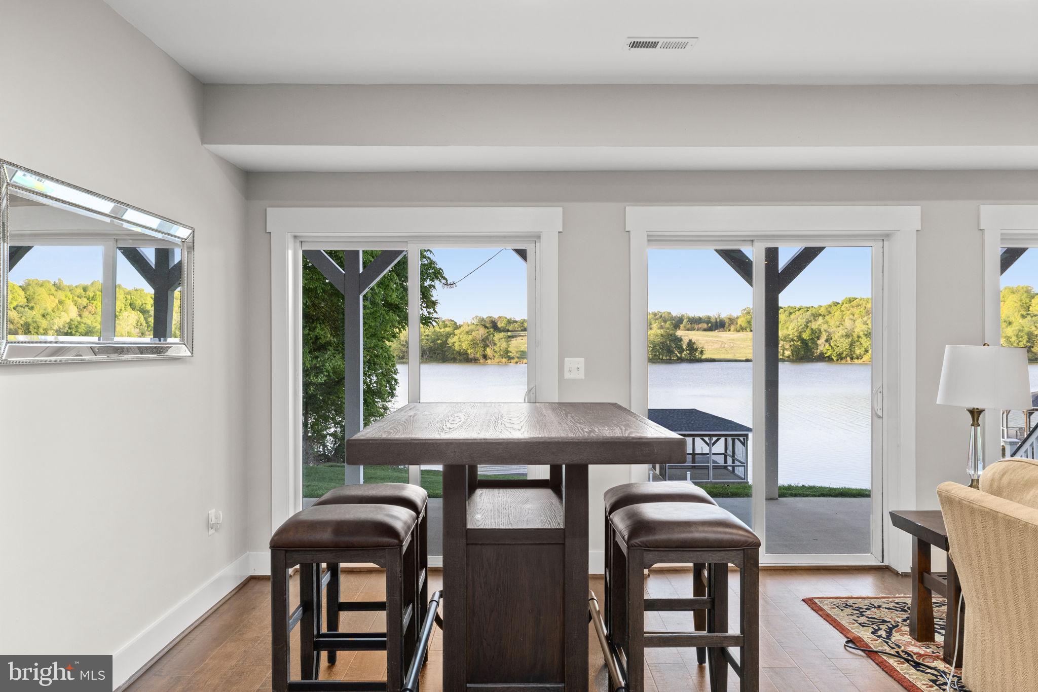 SUMMERVIEW POINT - Residential