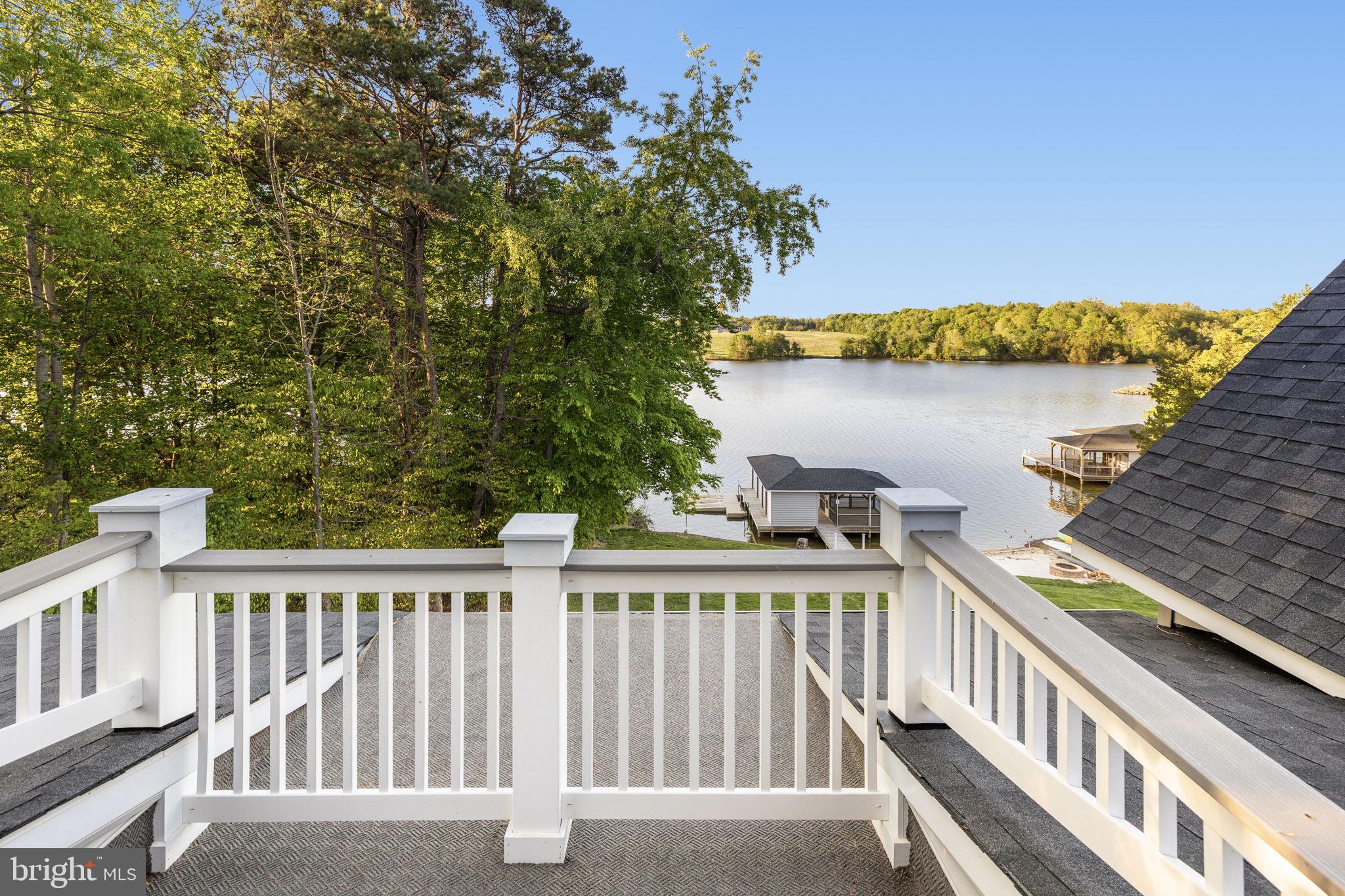 SUMMERVIEW POINT - Residential