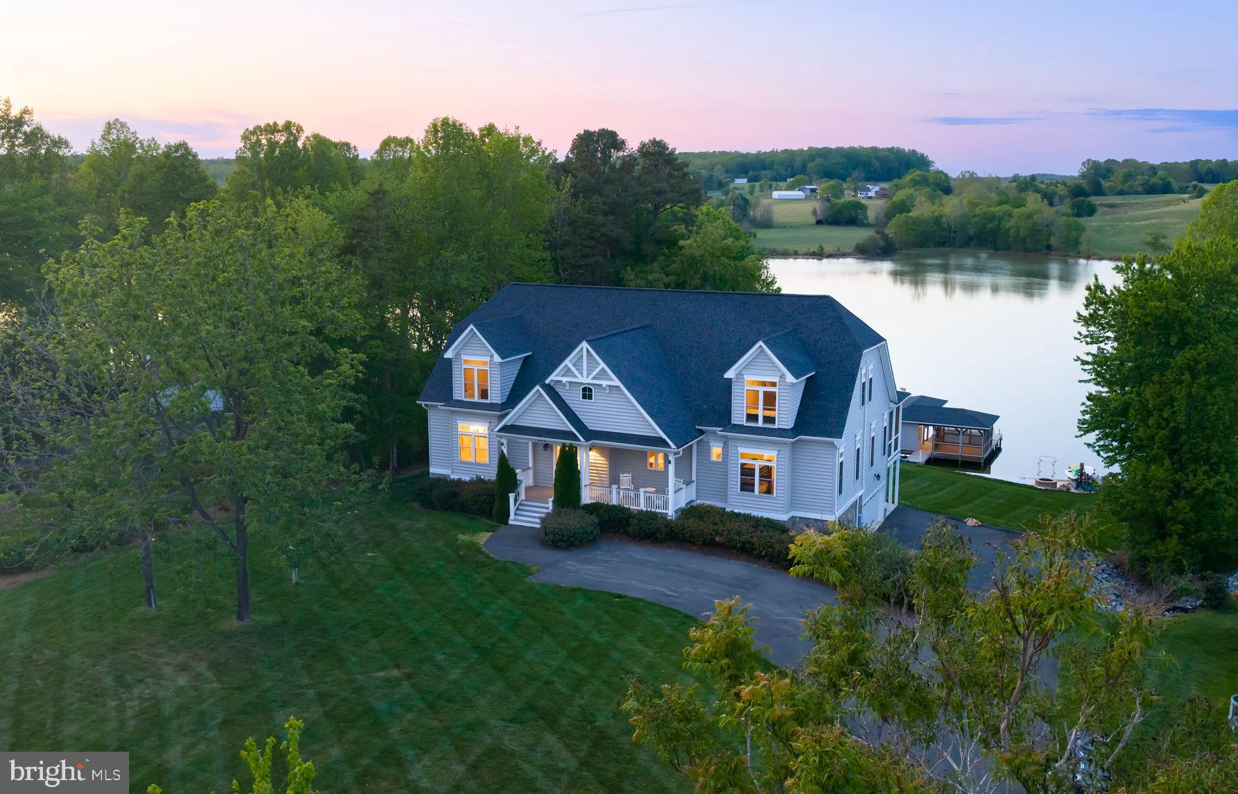 SUMMERVIEW POINT - Residential