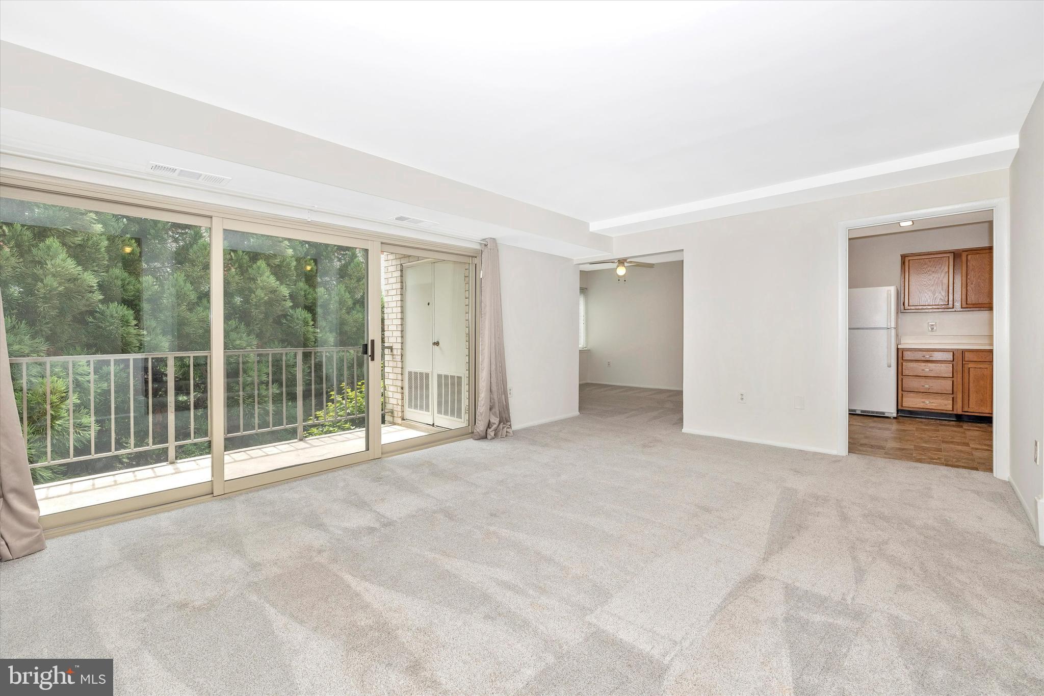 NORTH CREEK VIL - Residential