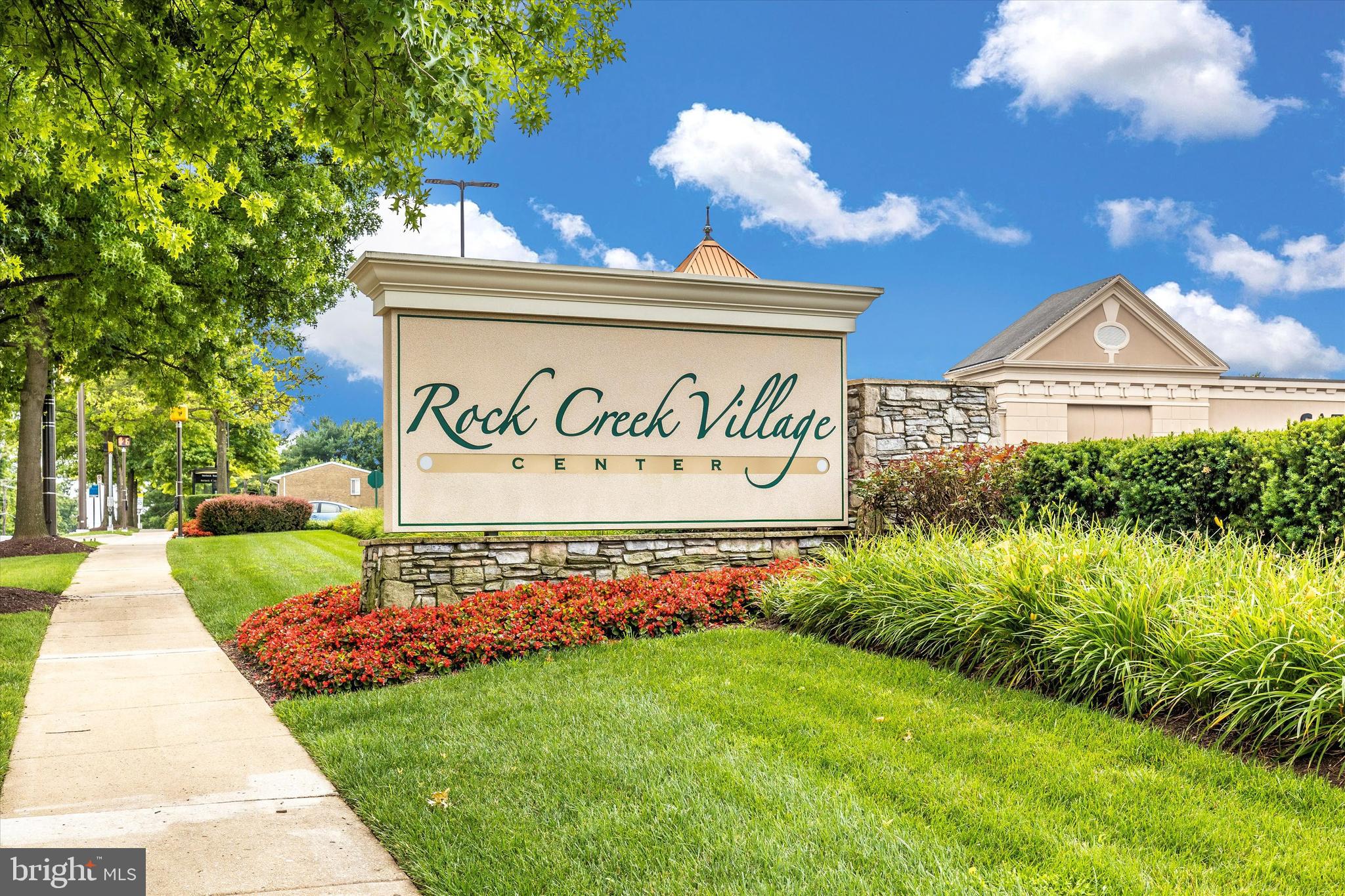 NORTH CREEK VIL - Residential