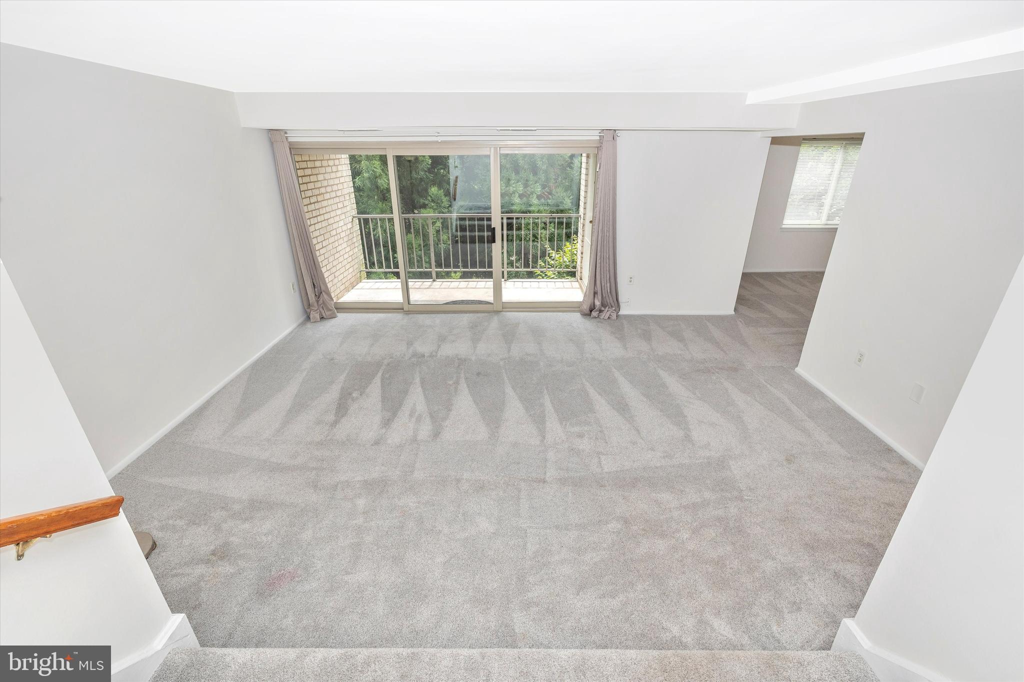 NORTH CREEK VIL - Residential