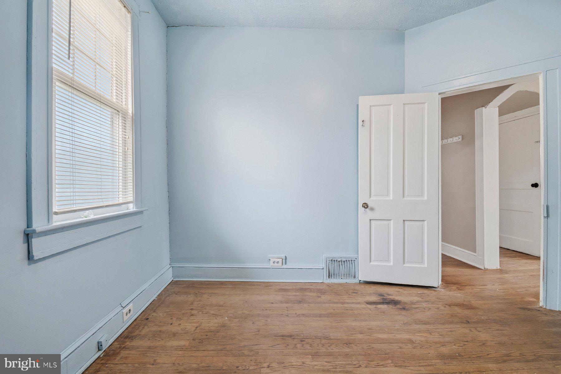 WEST HALETHORPE - Residential