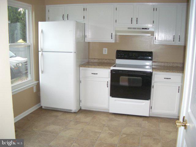 WILLIAMSTOWN - Residential