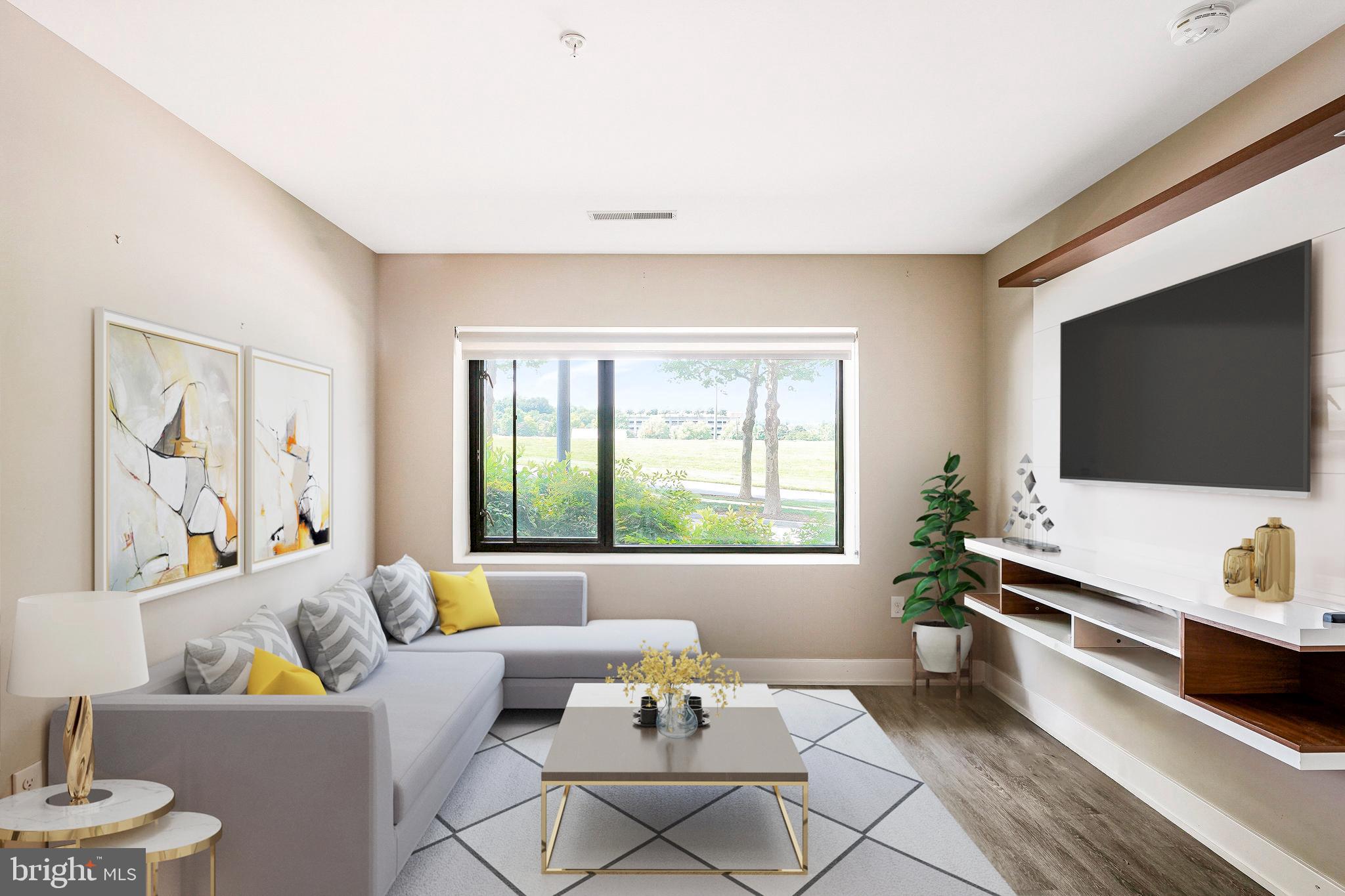 145 RIVERHAVEN DRIVE 021