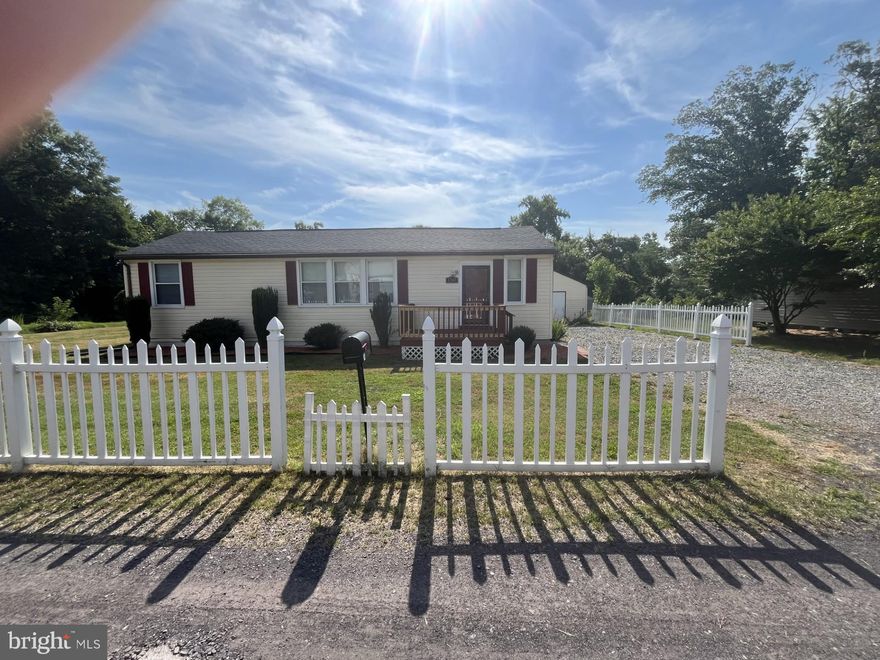 This charming one level, 3 bedroom ramble has much to offer.  It is situated on just over one-half acre of land. Beautifully maintained and ready for the next tenants!  It is close to the military base and a short drive down the road to Colonial Beach.