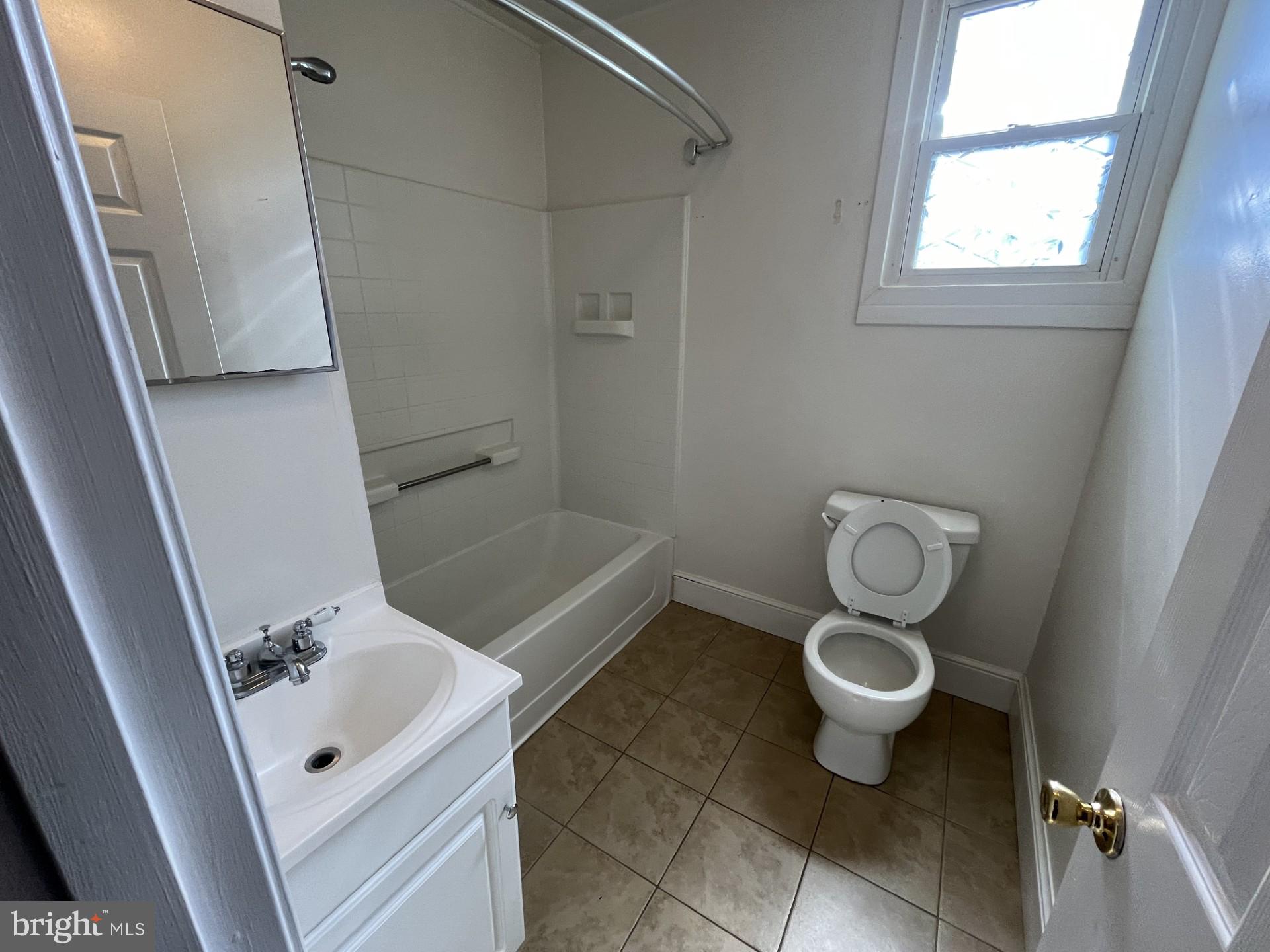 DUCLOS - Residential Lease