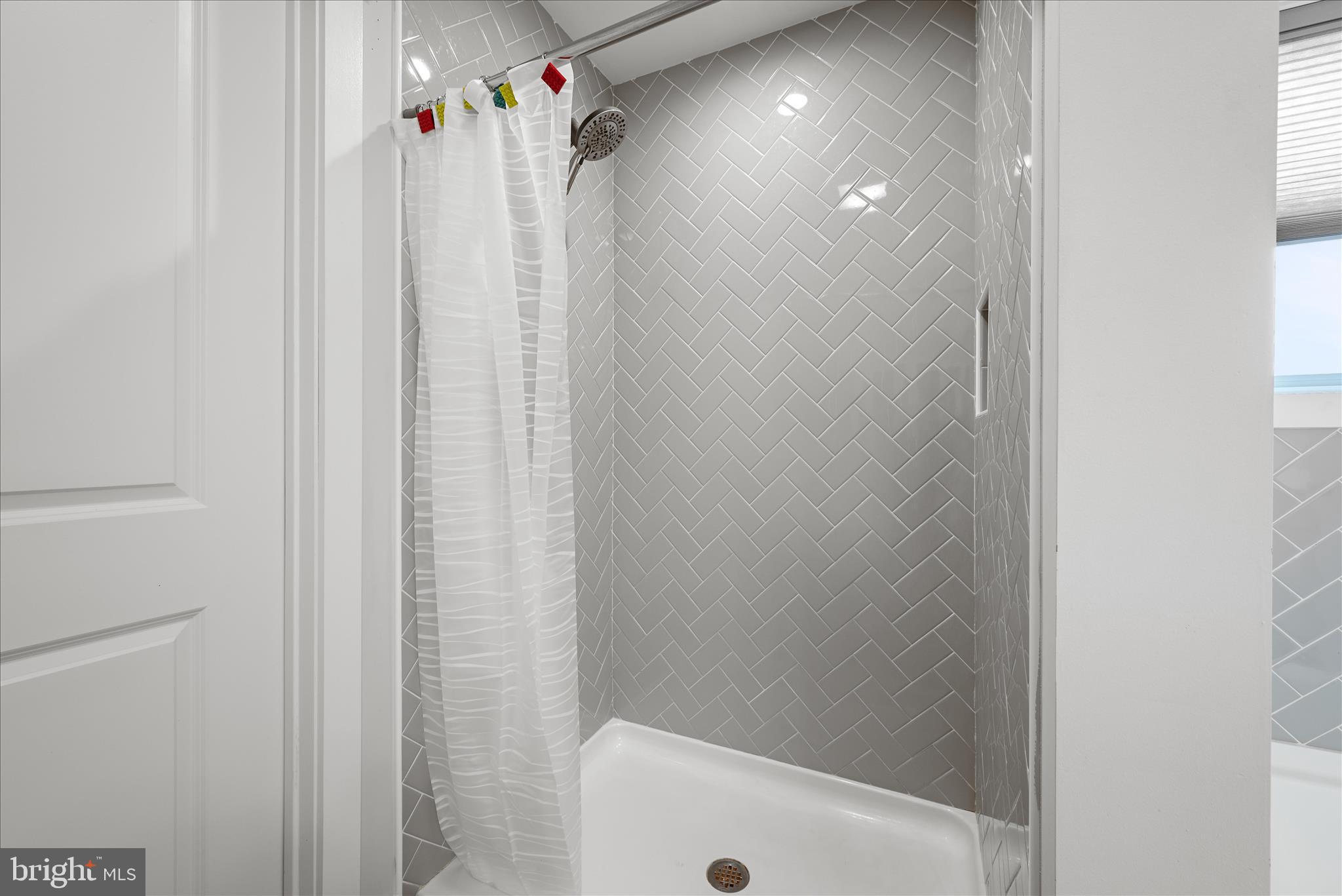 MILTON'S LANDING - Residential