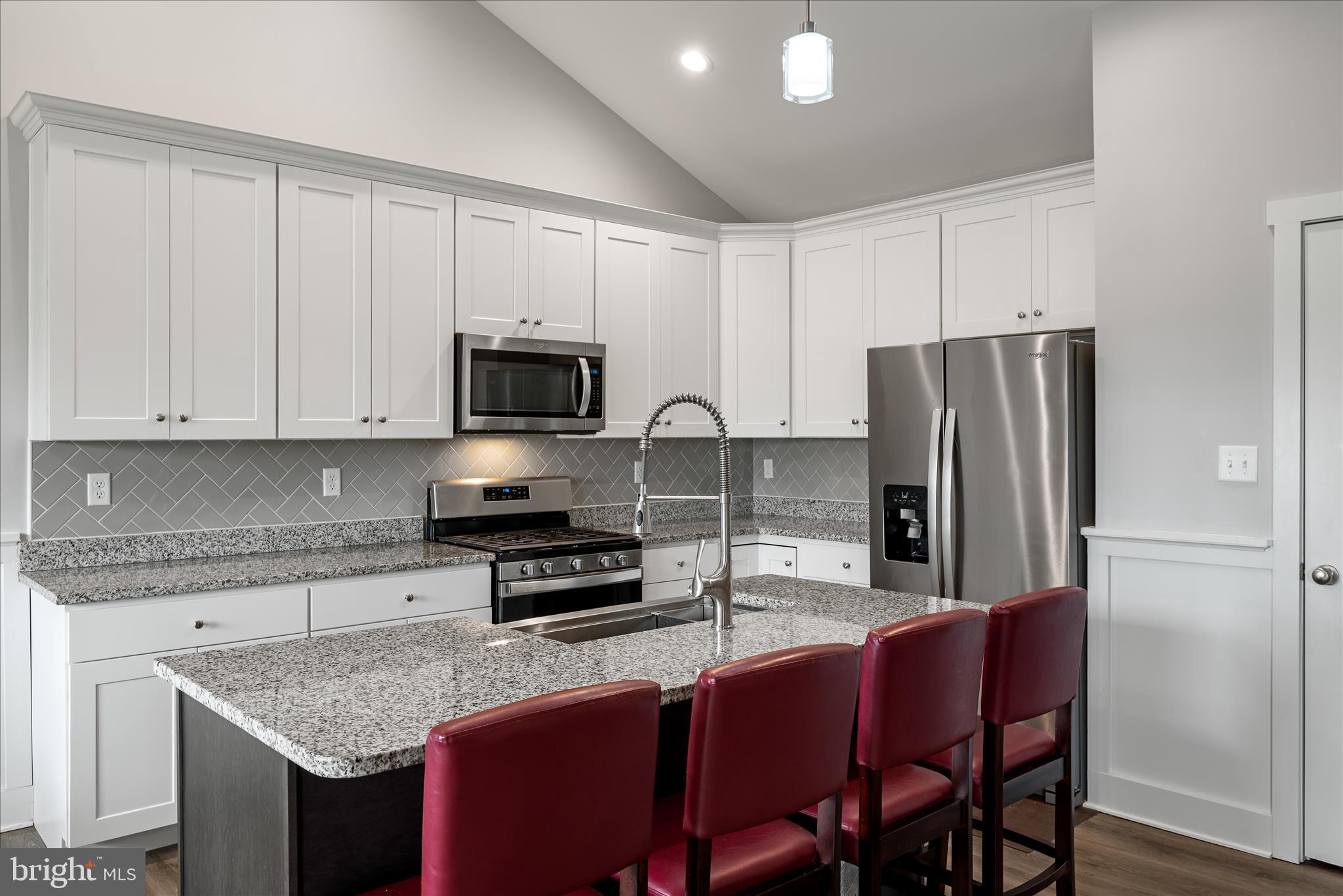 MILTON'S LANDING - Residential