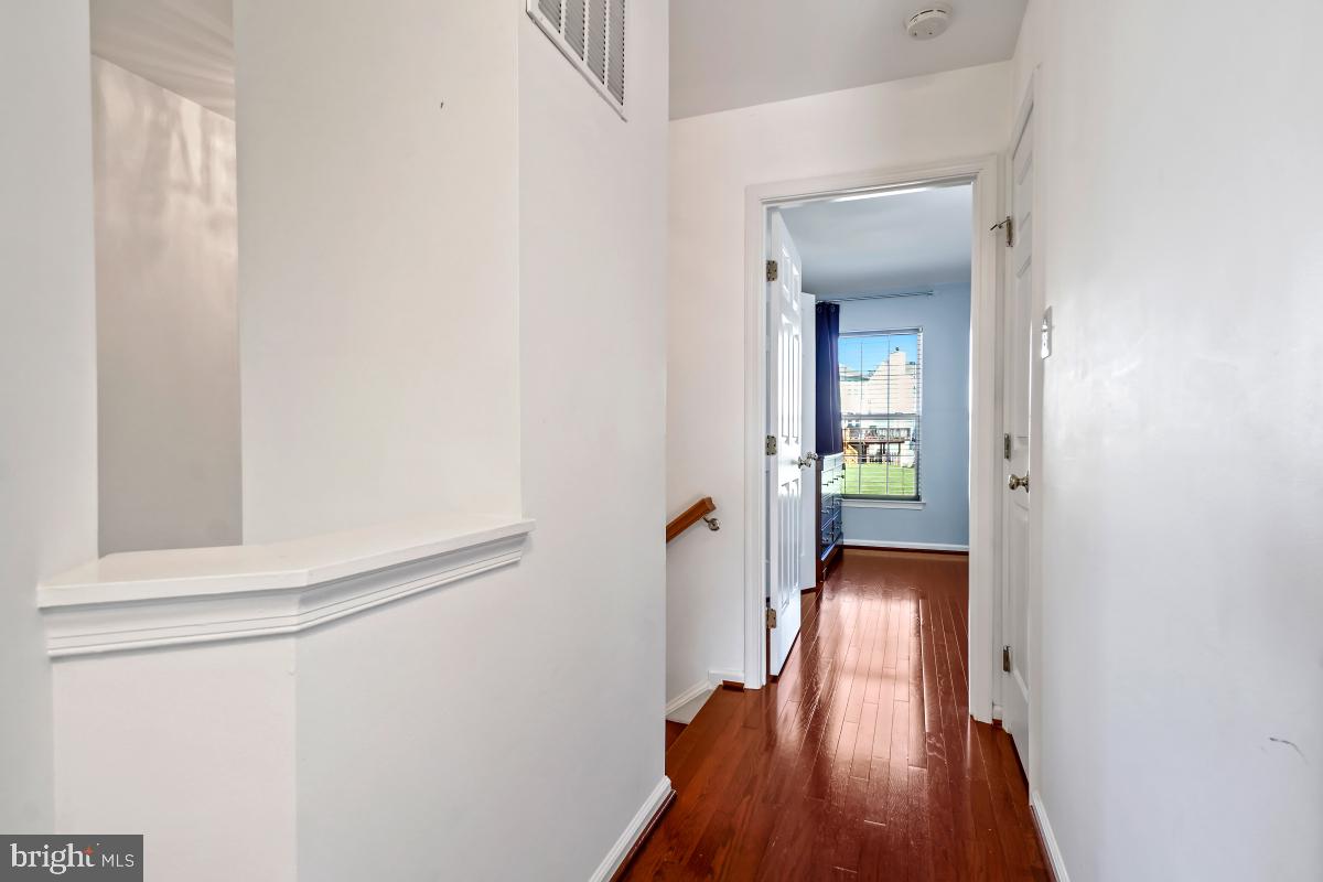 PAPILLON - Residential Lease