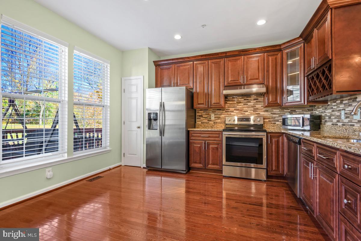 PAPILLON - Residential Lease