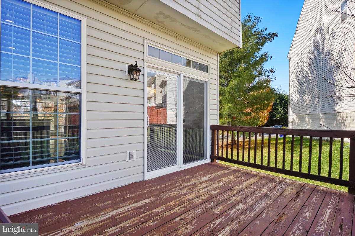 PAPILLON - Residential Lease