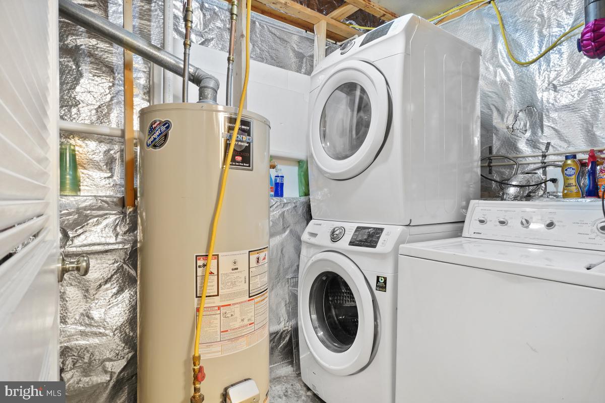 PAPILLON - Residential Lease