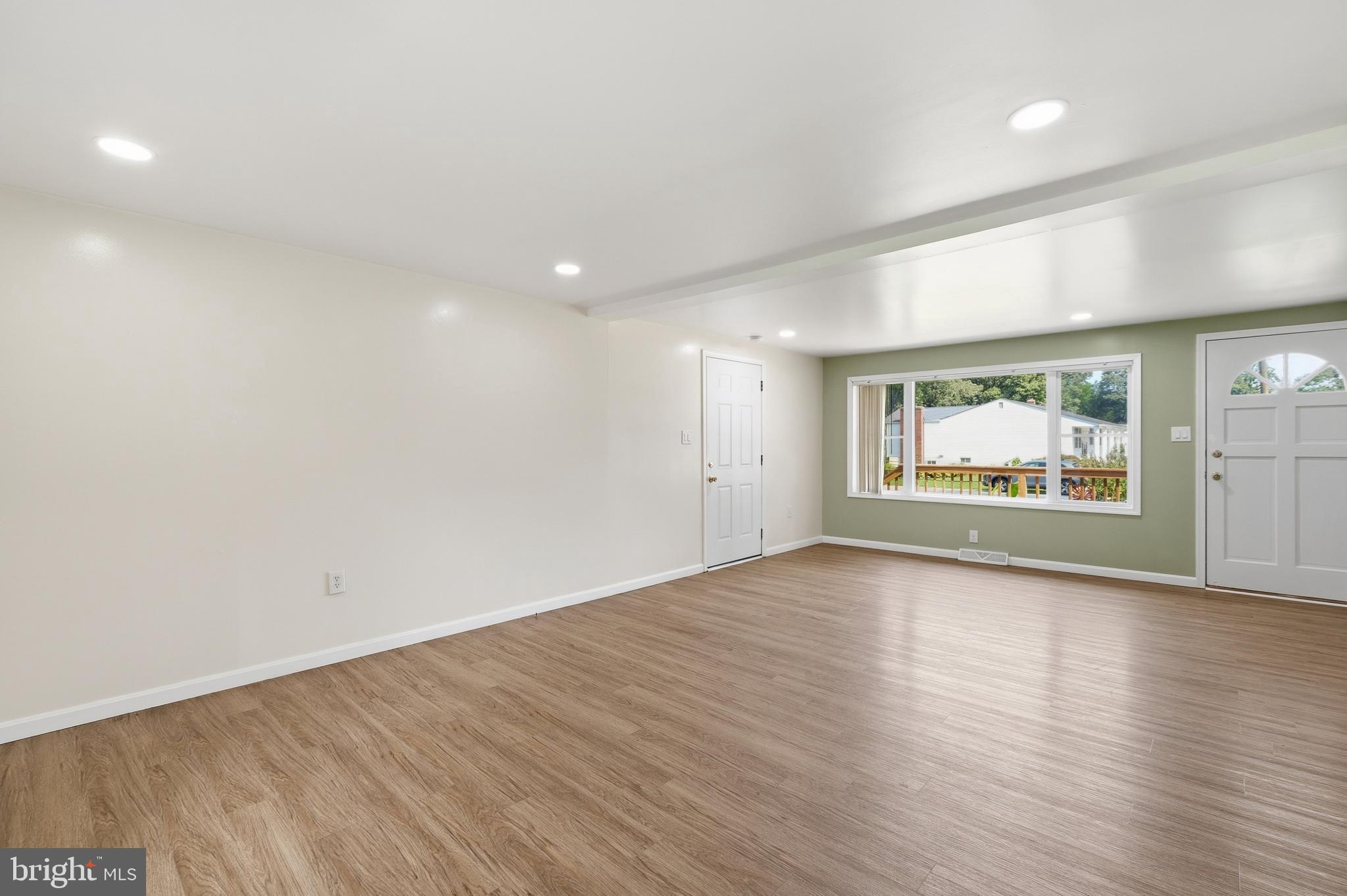 550 SUNSET KNOLL ROAD