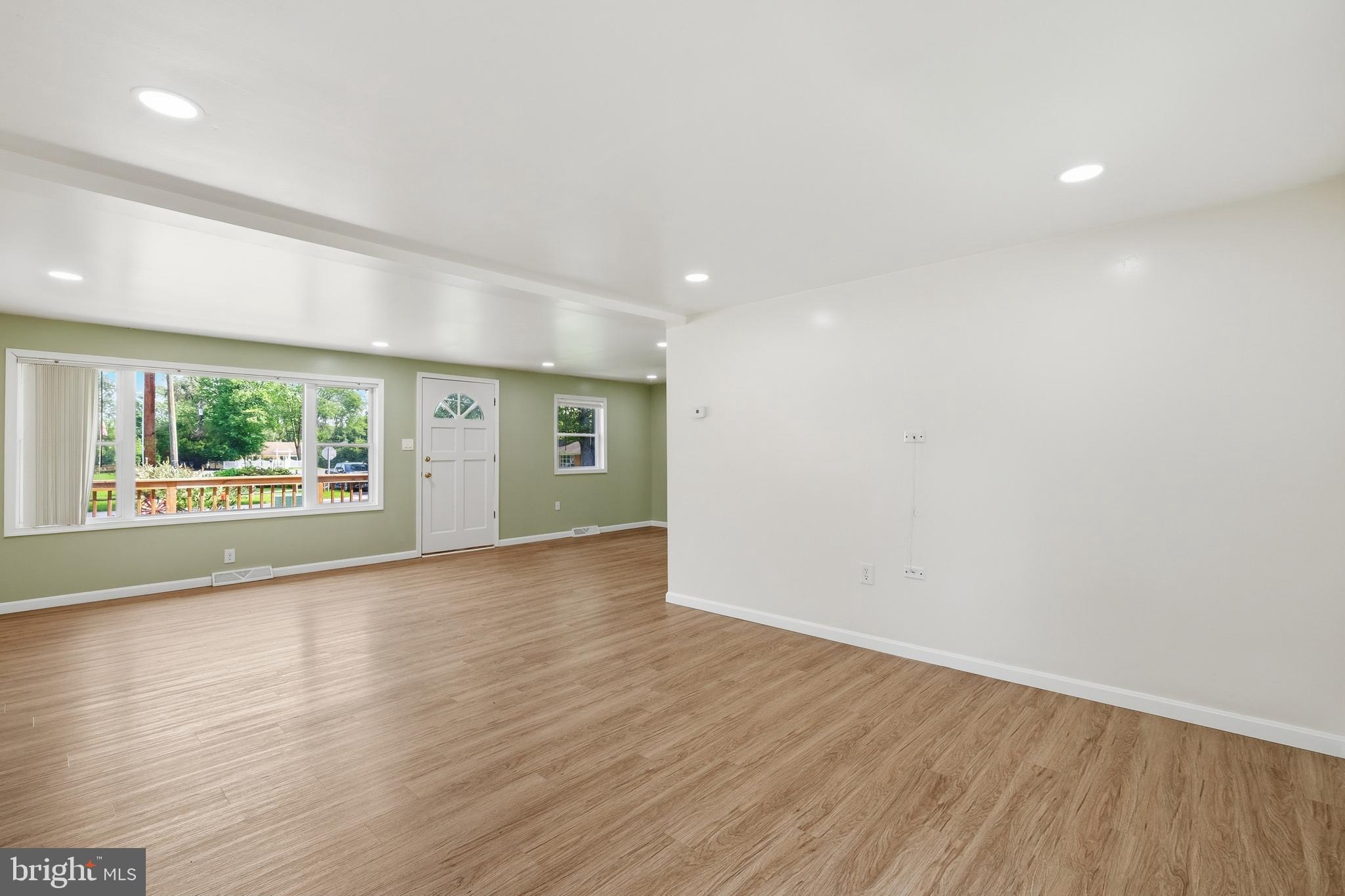 550 SUNSET KNOLL ROAD