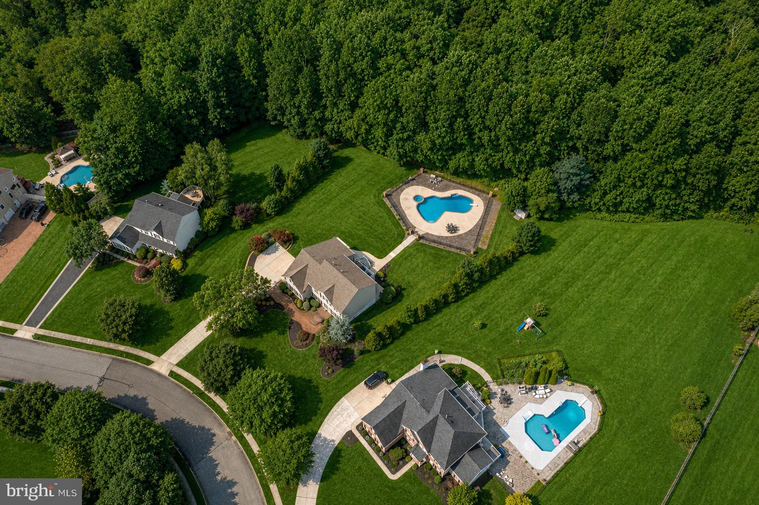 25 FAWN HOLLOW LANE