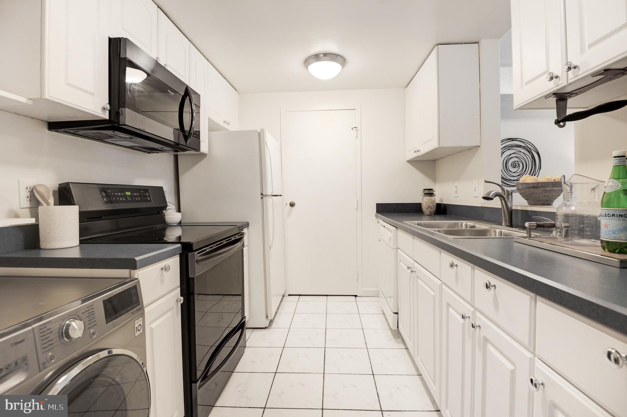 ATRIUM CONDO - Residential