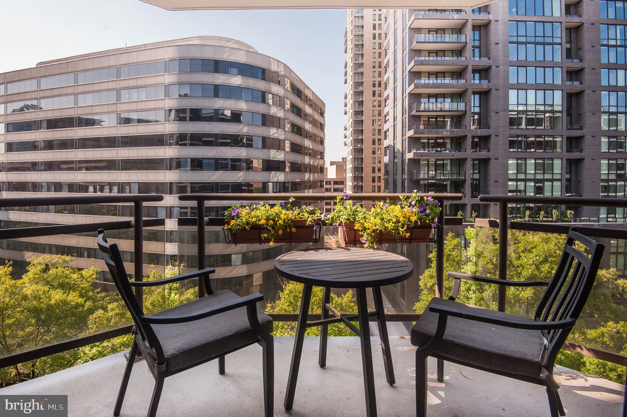 ATRIUM CONDO - Residential