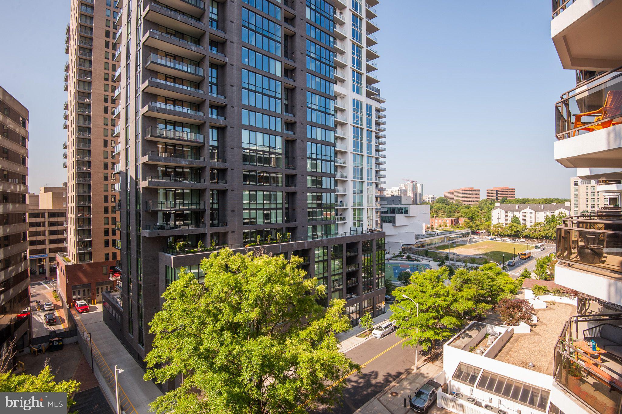 ATRIUM CONDO - Residential