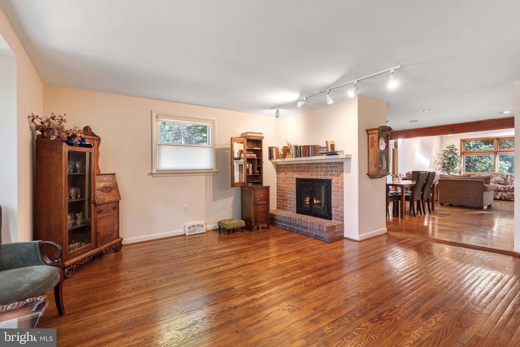 HUNTINGDON VALLEY - Residential