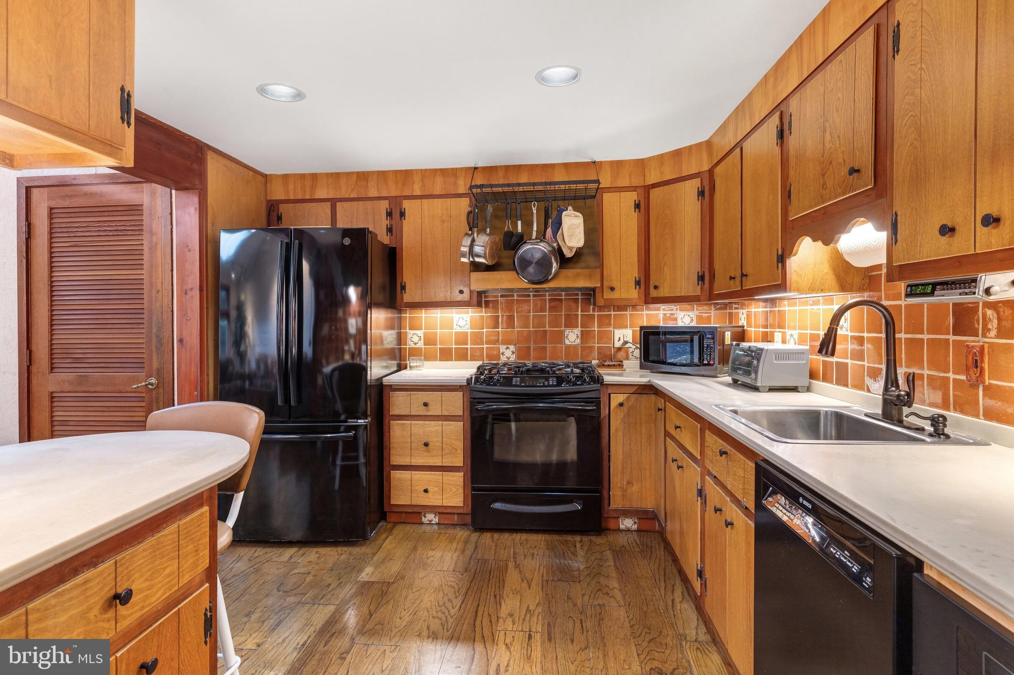 HUNTINGDON VALLEY - Residential