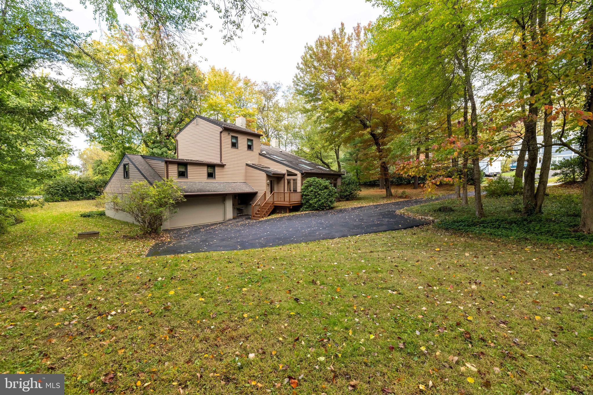 HUNTINGDON VALLEY - Residential