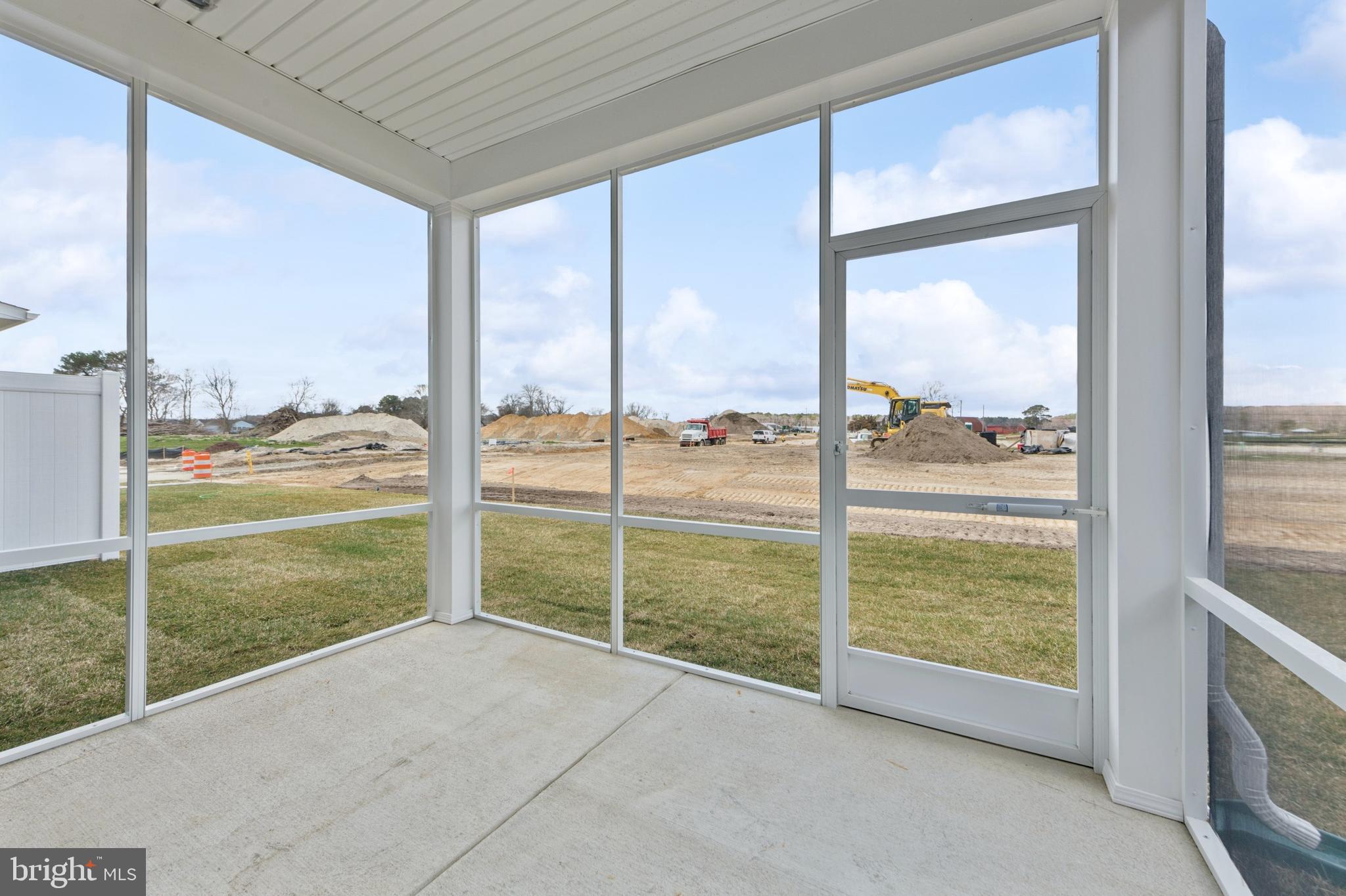 BAY KNOLLS - Residential