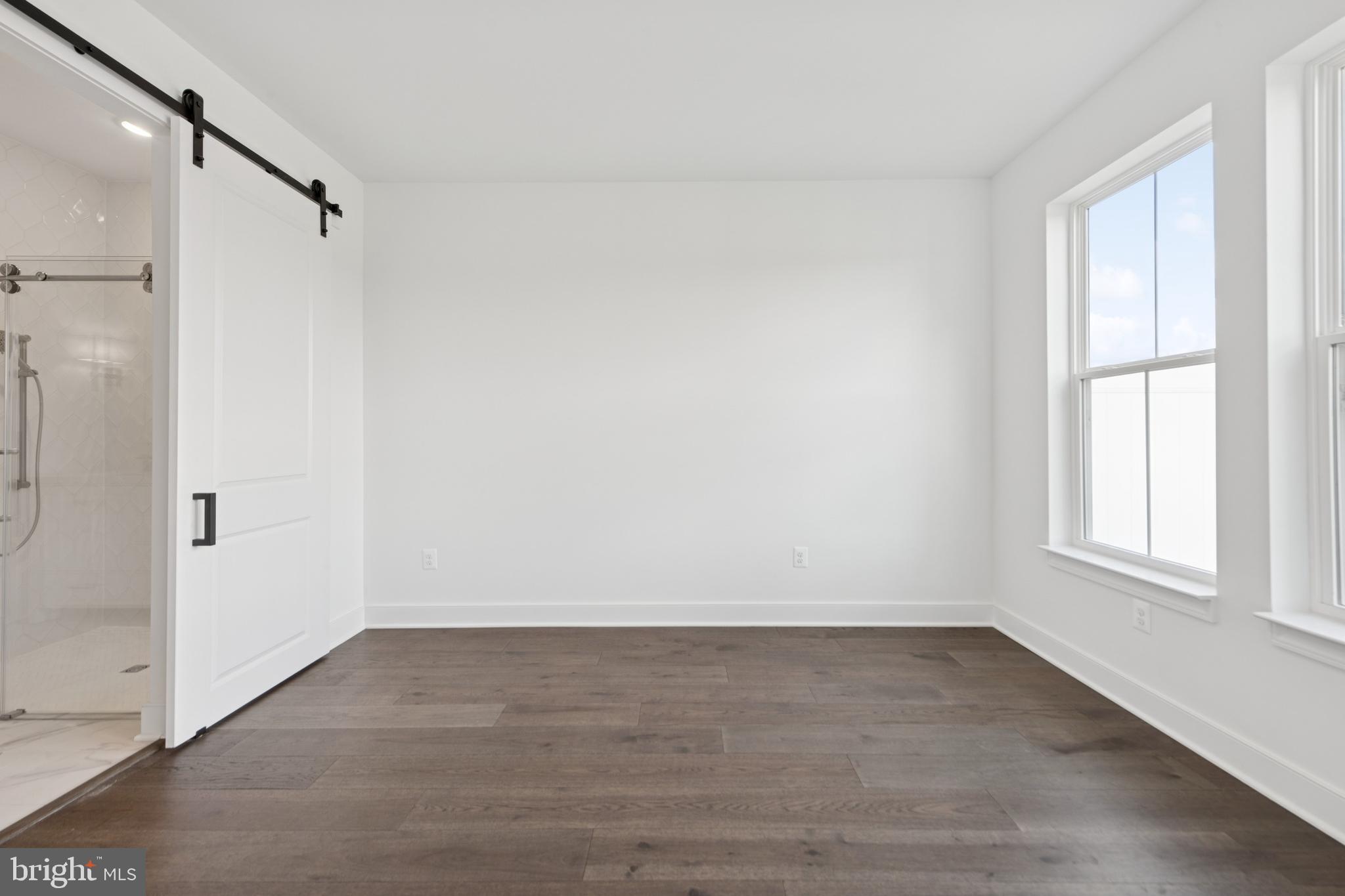 BAY KNOLLS - Residential