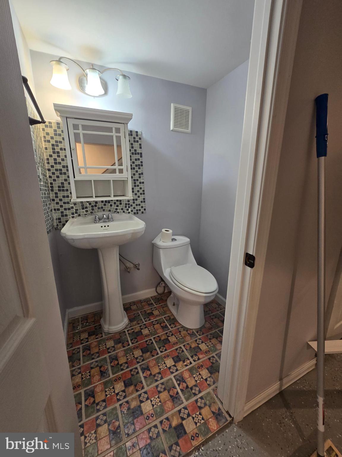 GRAYS FERRY - Residential Lease