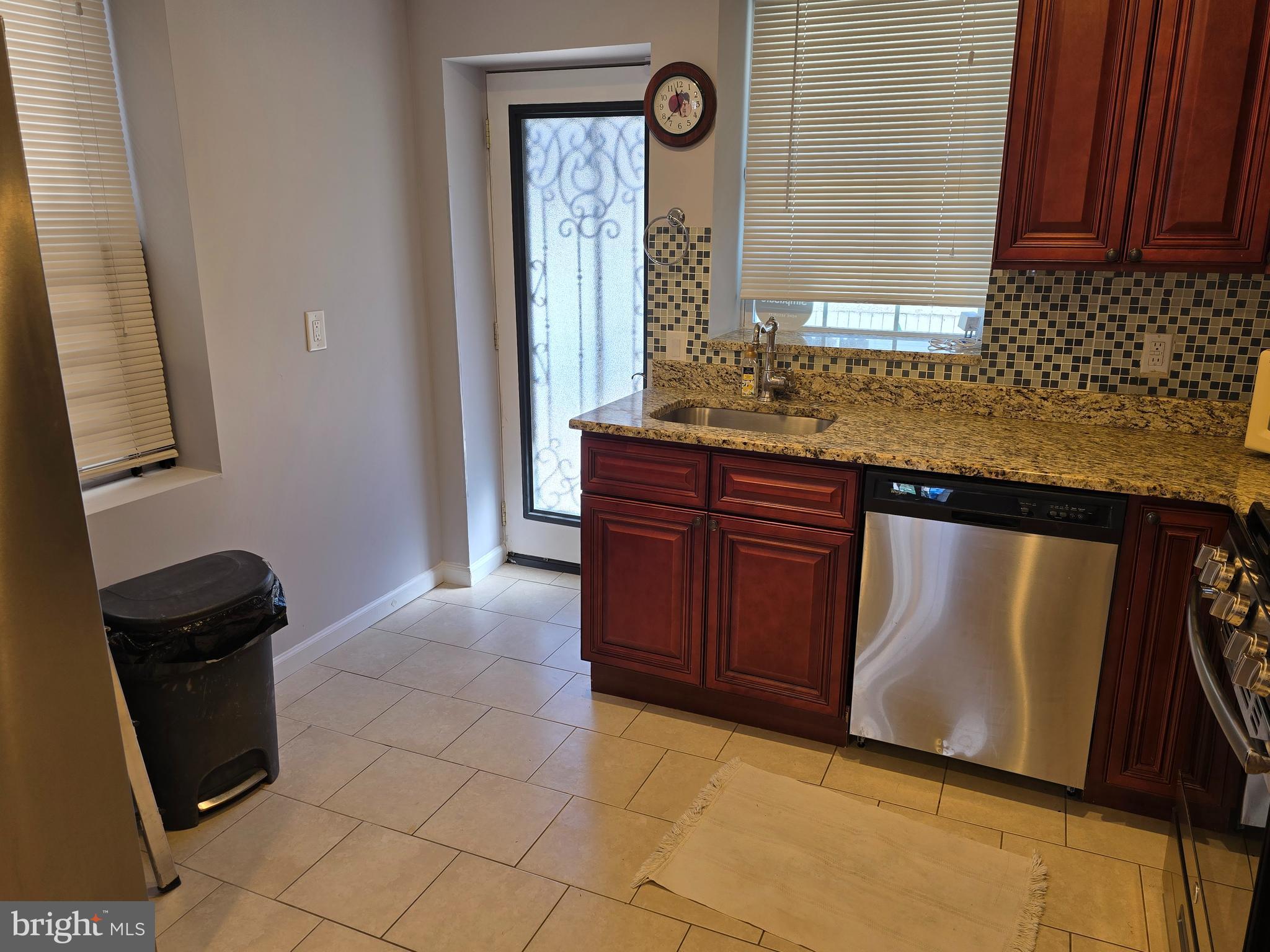 GRAYS FERRY - Residential Lease