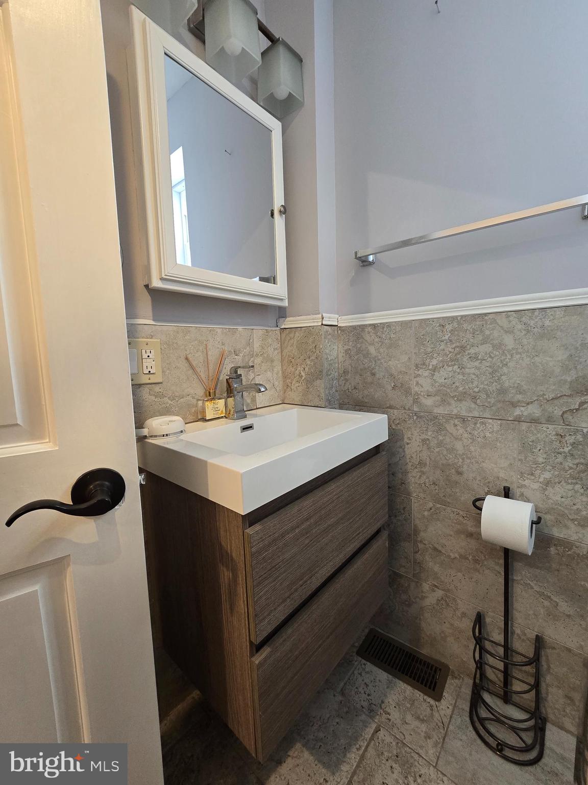 GRAYS FERRY - Residential Lease