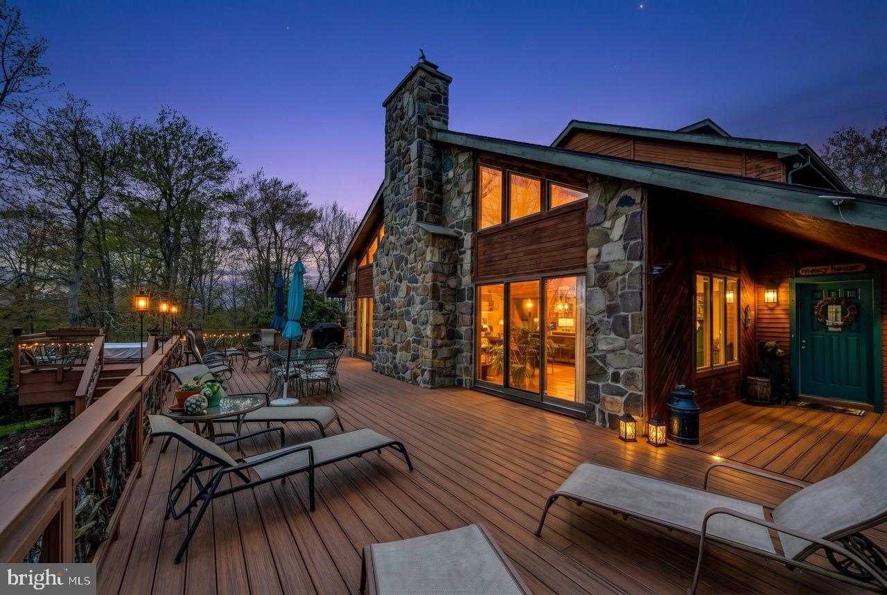 SPLIT ROCK - Residential