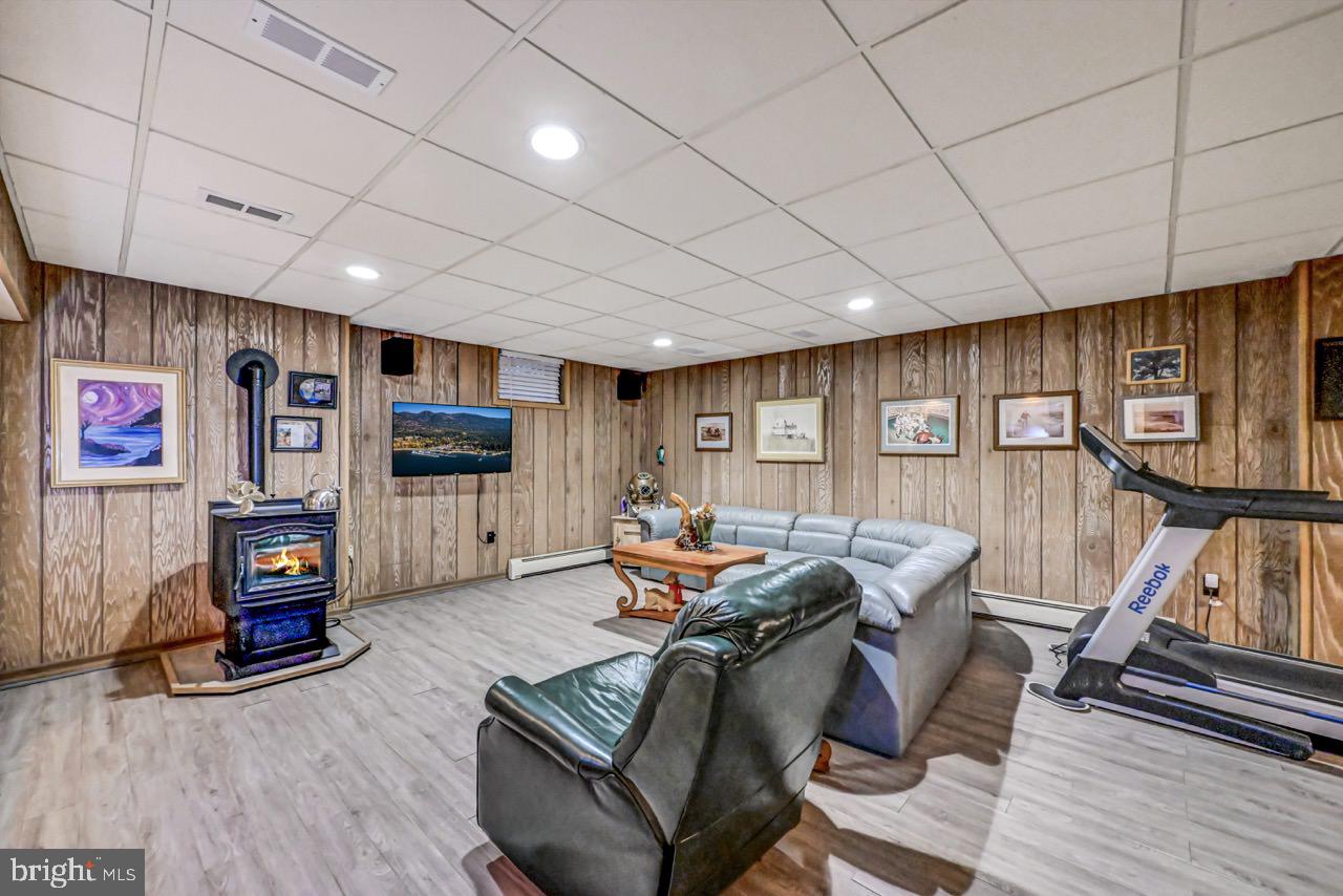 SPLIT ROCK - Residential