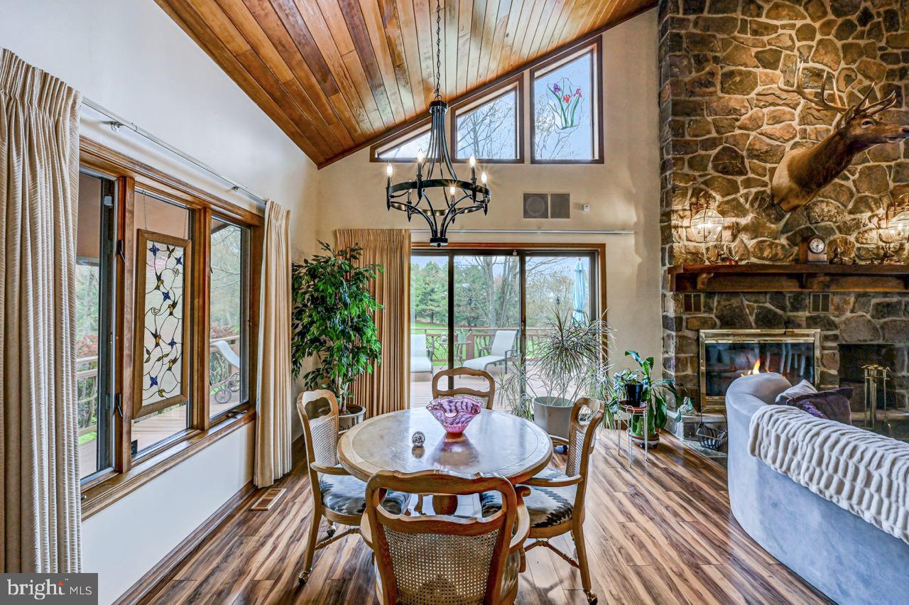 SPLIT ROCK - Residential