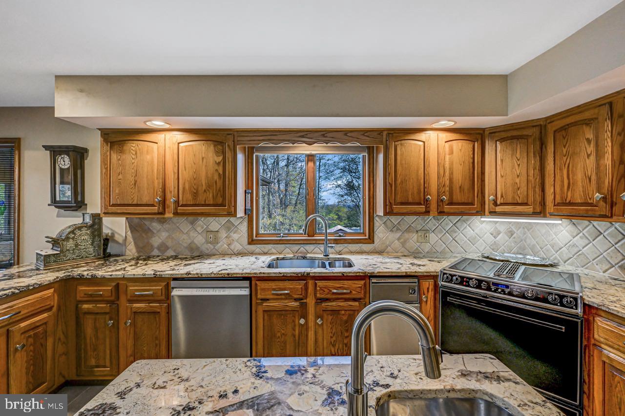 SPLIT ROCK - Residential
