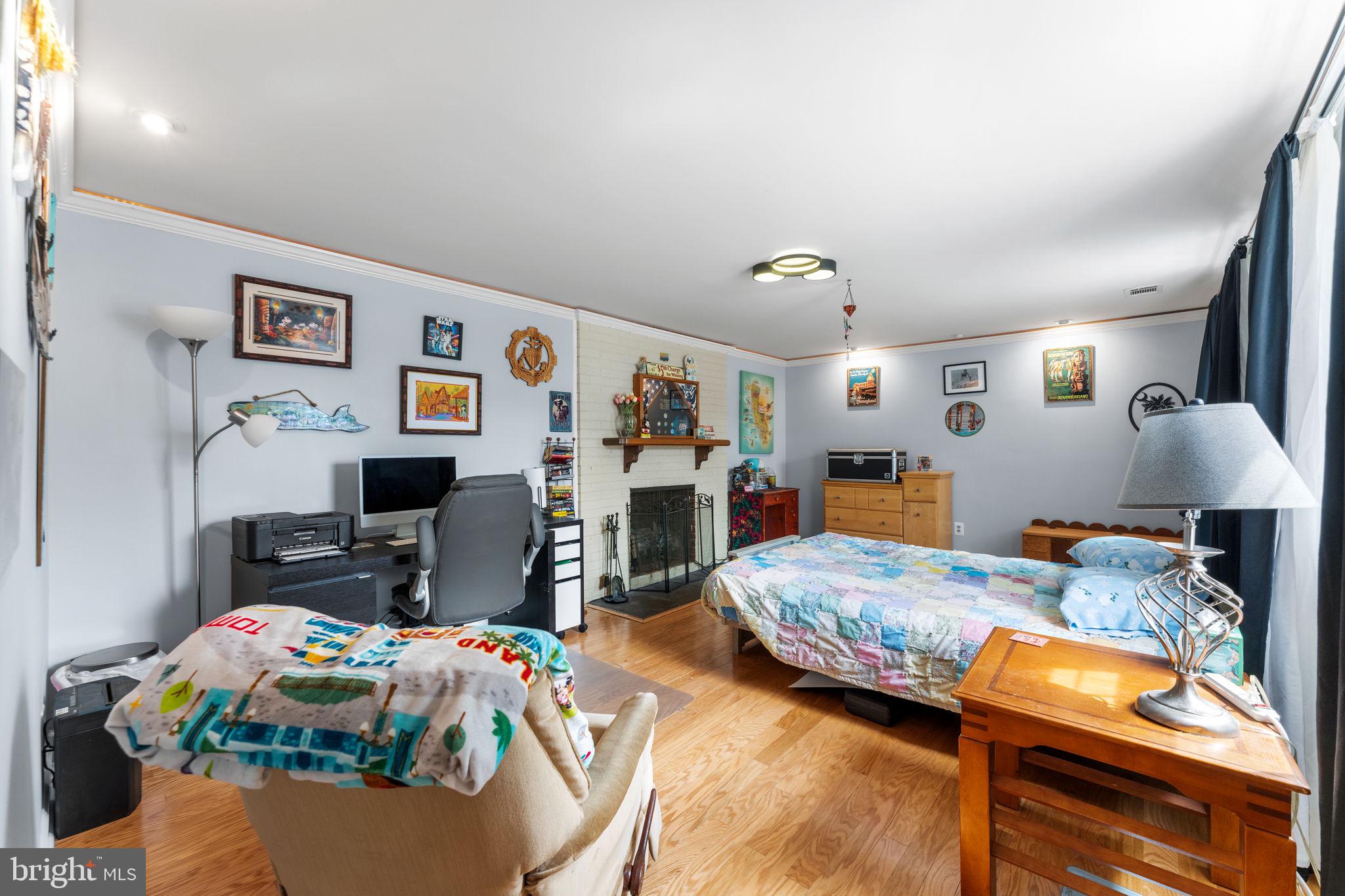 WEST SPRINGFIELD - Residential