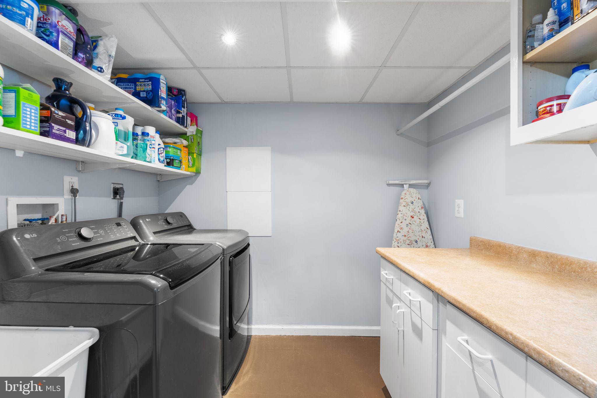 WEST SPRINGFIELD - Residential