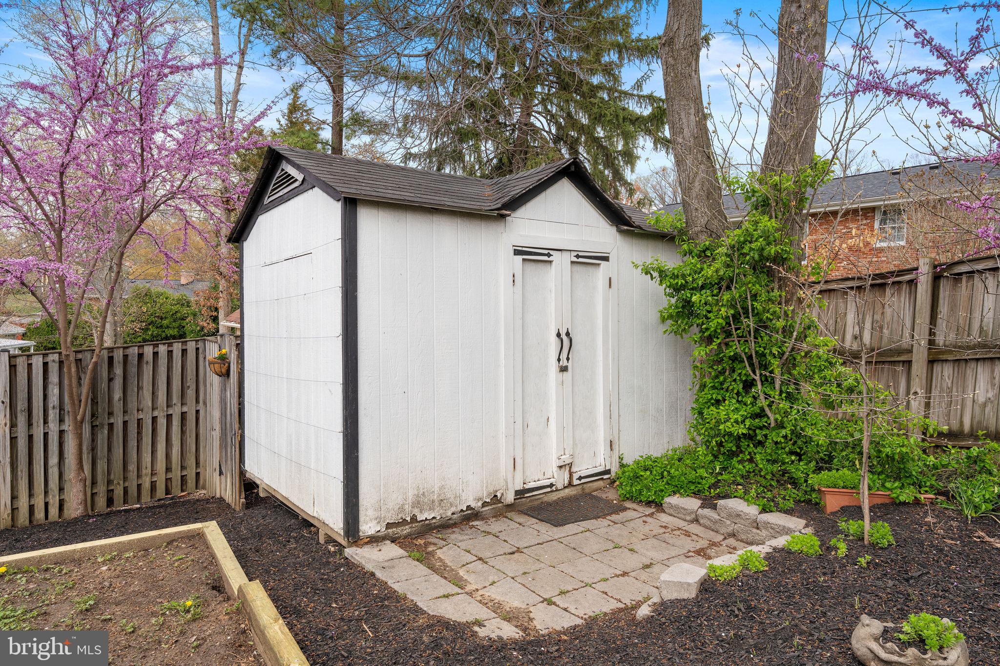 WEST SPRINGFIELD - Residential