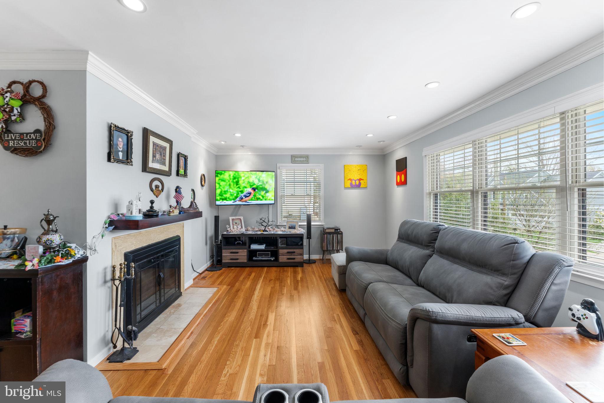 WEST SPRINGFIELD - Residential