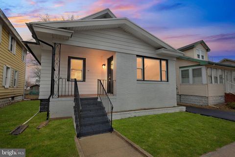 28 DUBOIS AVENUE WOODBURY NJ 08096