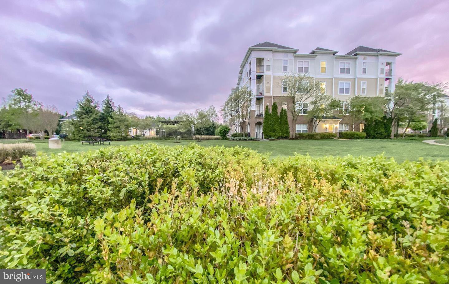 CHANTILLY PARK - Residential