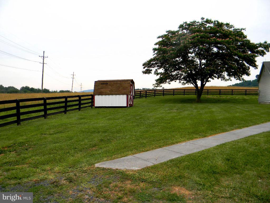 HUNTLEY - Residential Lease