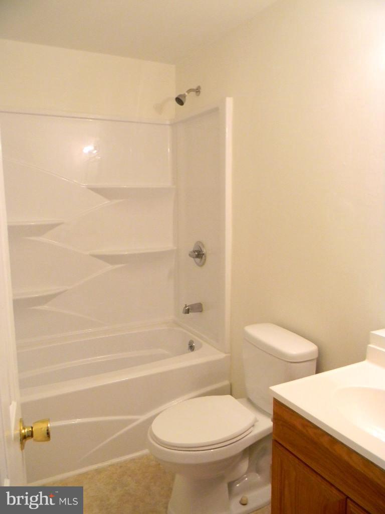 HUNTLEY - Residential Lease